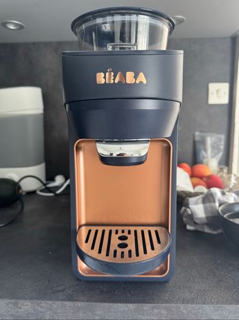 Préparateur pour biberons Béaba Milkeo