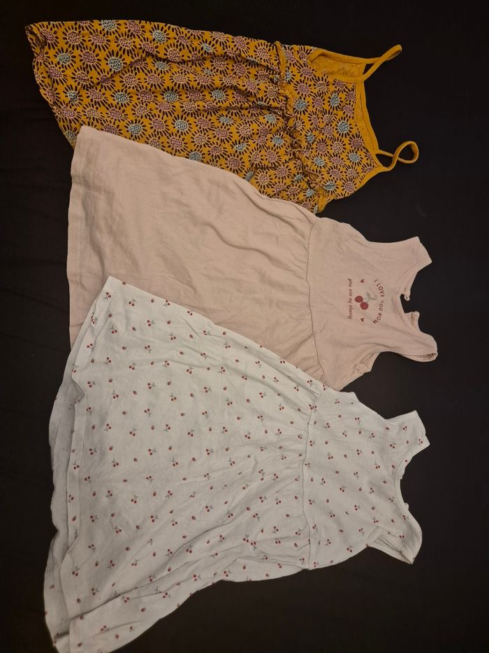 Lots robes 36 mois