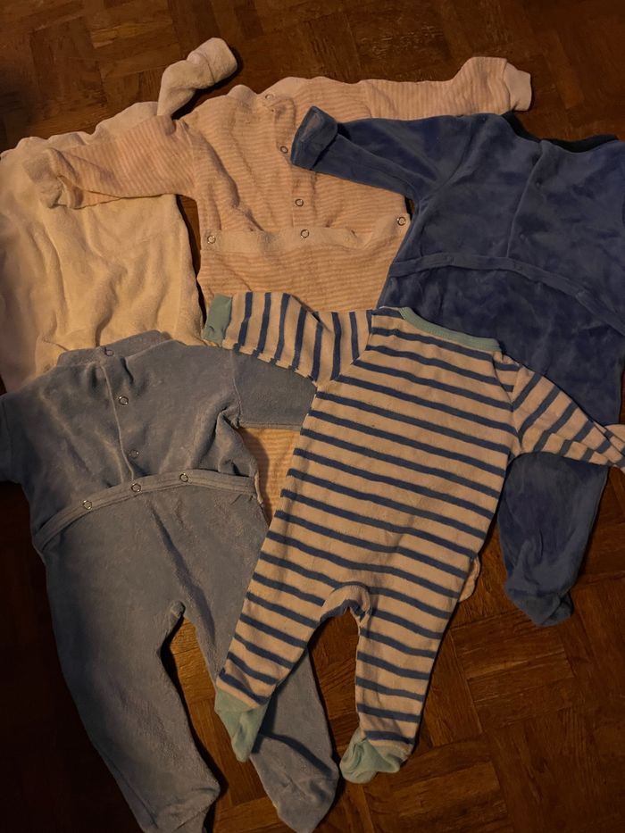 Lots 5 pyjamas velours - photo numéro 2