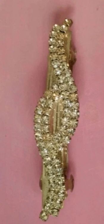 Pince à cheveux en métal doré avec strass