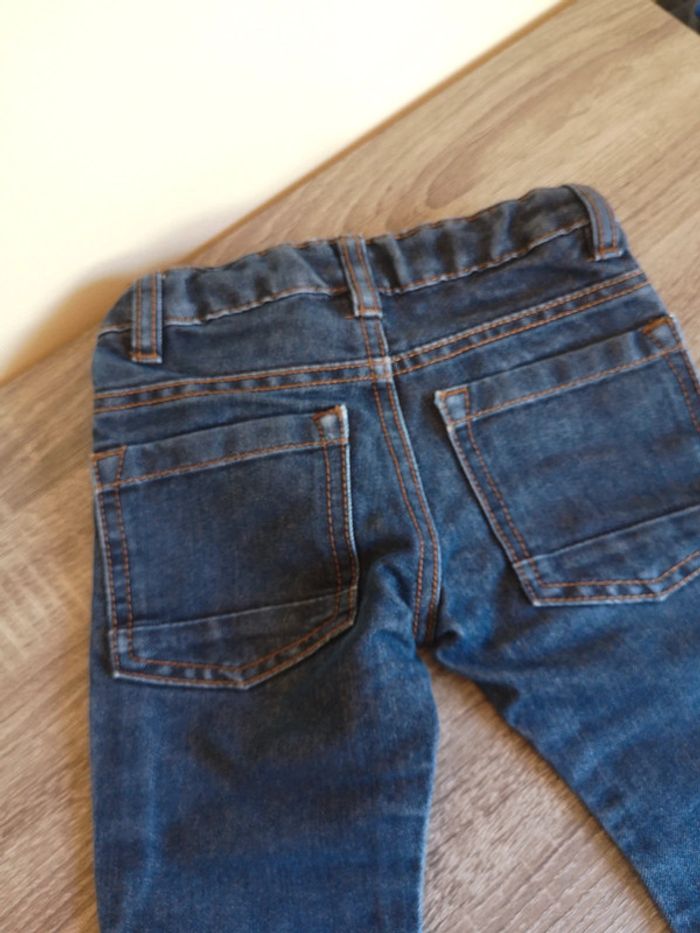 Jeans garçon en bleu brut 2 ans 92 cm - photo numéro 4