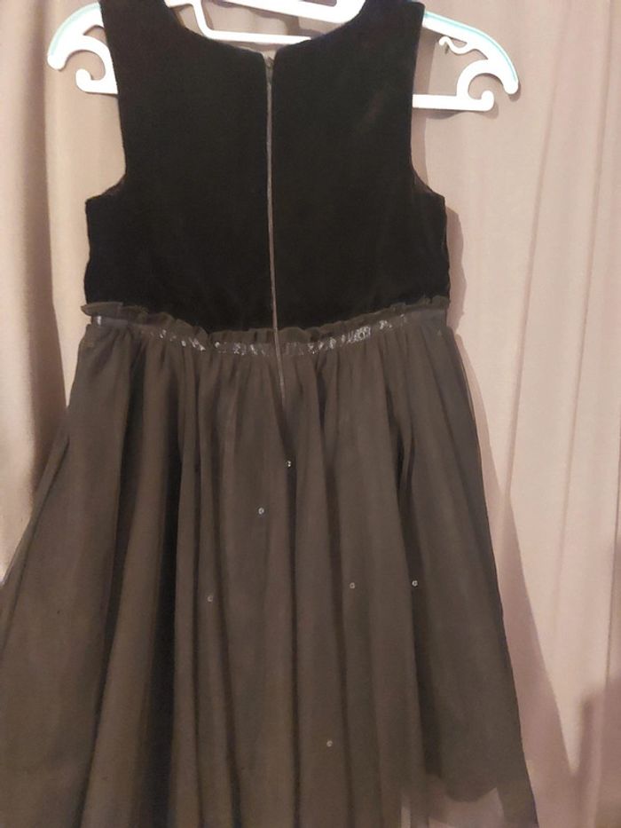 Très belle robe noire orchestra 10 ans en TBE - photo numéro 2