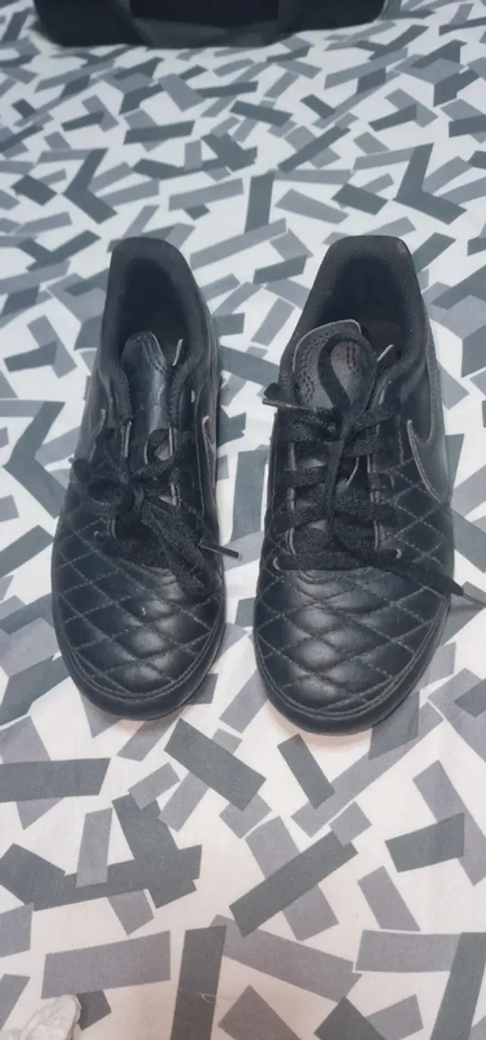 Crampons foot Nike Majestry FG