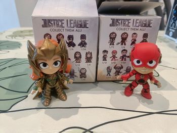 Lot de 2 mystery minis justice league