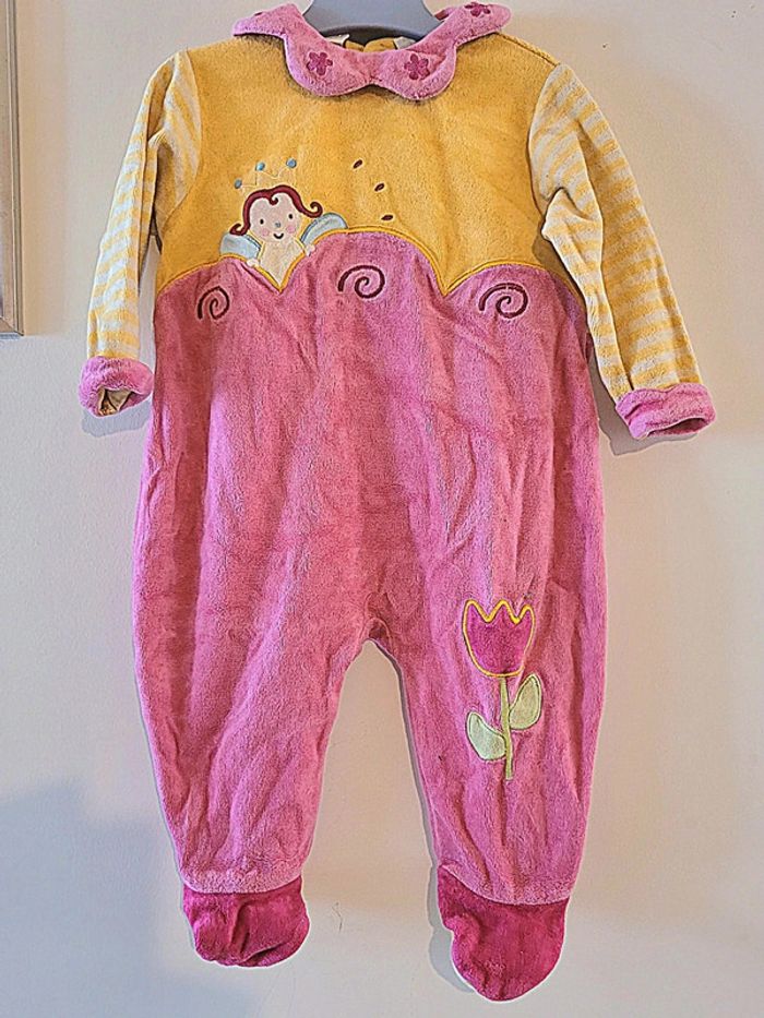 Pyjama vertbaudet rose et jaune Taille 6 mois - photo numéro 2