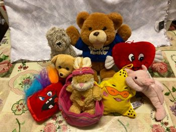 Lot de peluches divers