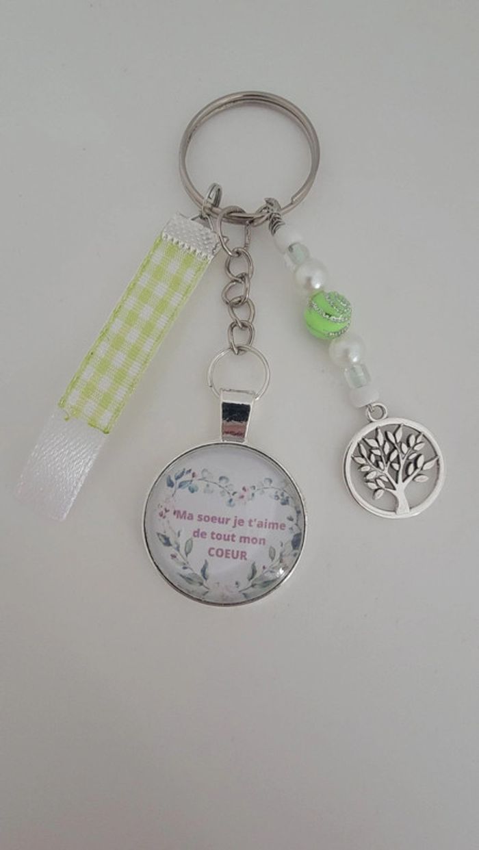 Cadeau sœur, porte clé message bijoux de sac " ma sœur je t'aime de tout mon coeur"