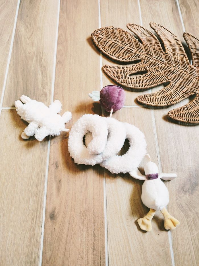 🐑Peluche doudou d'éveil Spirale sensorielle avec animaux en tissu marque Little dutch - photo numéro 2
