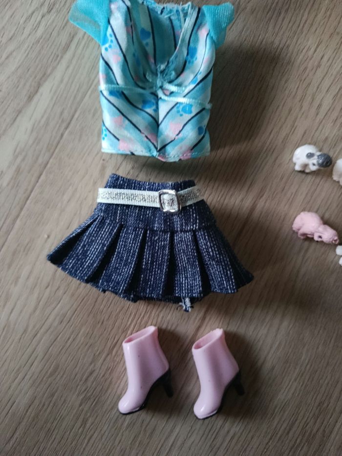 Accessoires barbie Teresa - photo numéro 2