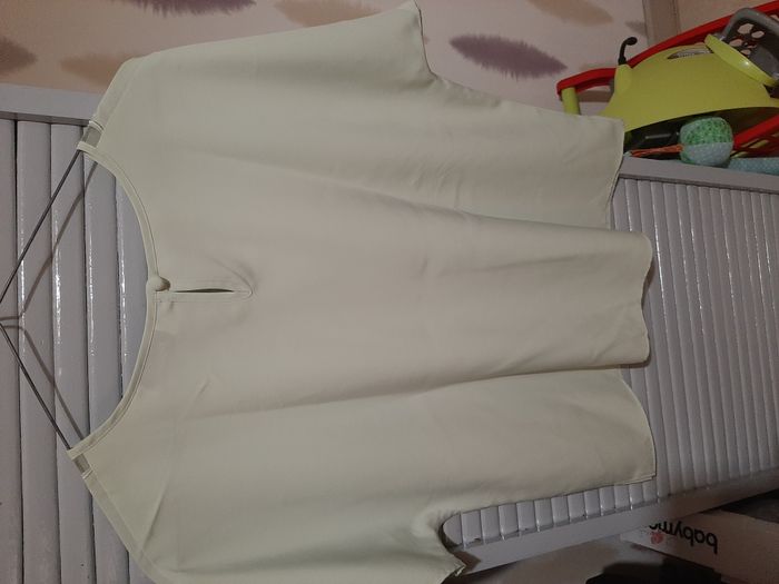 2 blouses manches courtes femmes Taille M - photo numéro 4