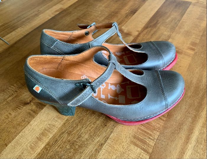 Chaussures Art neuves - photo numéro 3