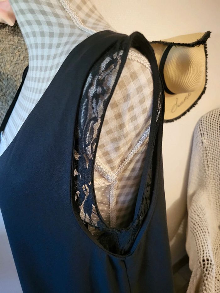 Robe dentelle - photo numéro 3