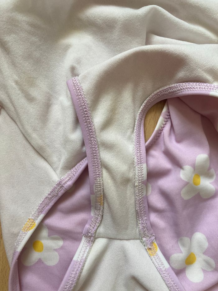 maillot de bain 1 pièce imprimé marguerites taille 7/8 ans - photo numéro 5