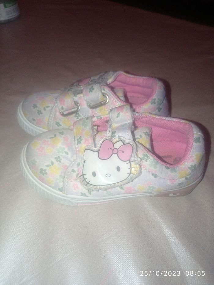 Chaussures ba scratch Hello Kitty - photo numéro 2