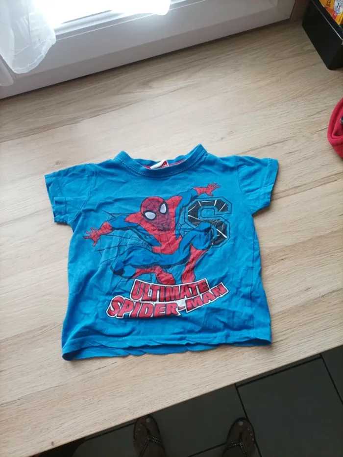Tee shirt