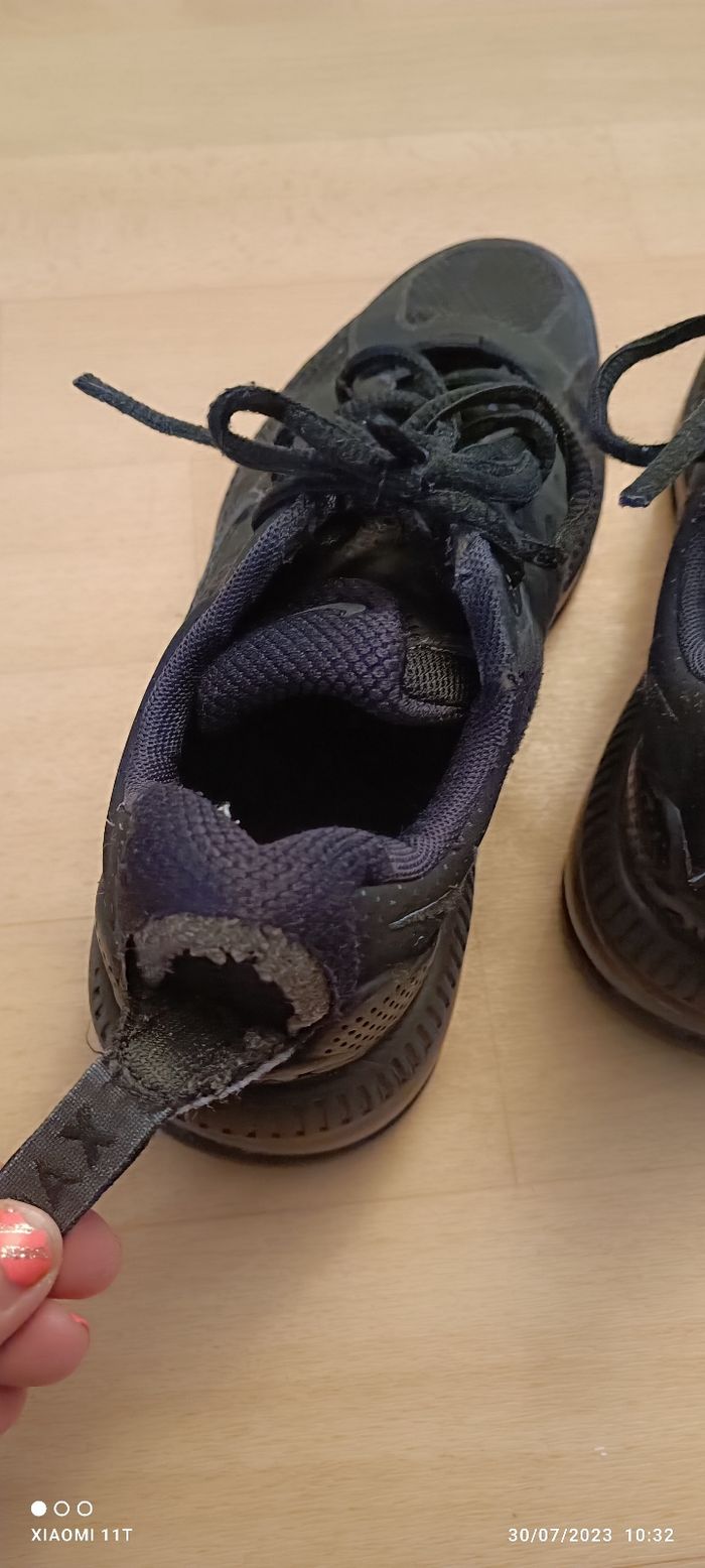 Basket garçon pointure 35,5 air max noir - photo numéro 4