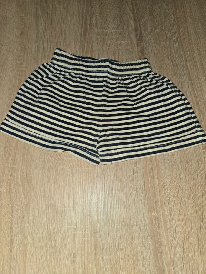 Lot 4 shorts "6 mois" - photo numéro 5