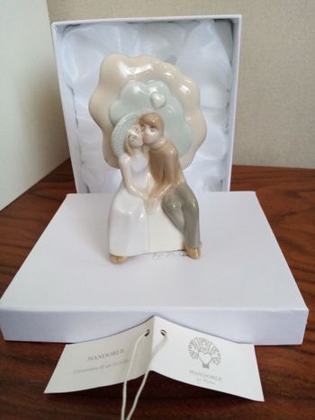 Figurine de couple Mandorle