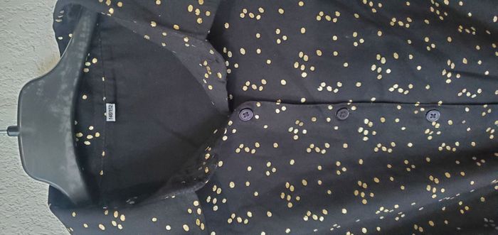 Robe noire et dorée - photo numéro 2