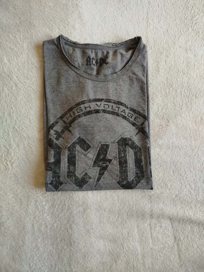 T-shirt homme taille S Kiabi Licence AC DC