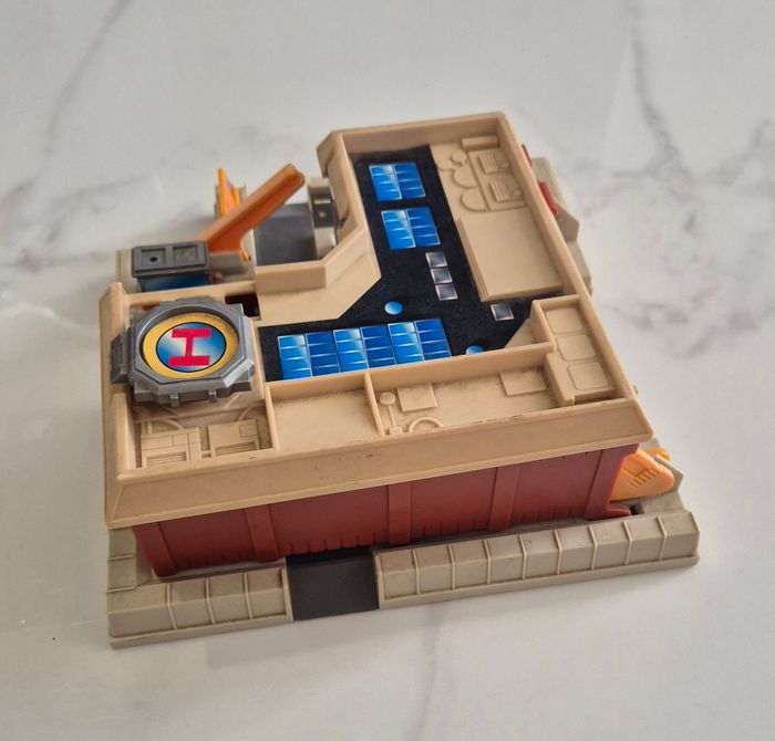 Play set micro machines vintage caserne double action 1995 - photo numéro 4