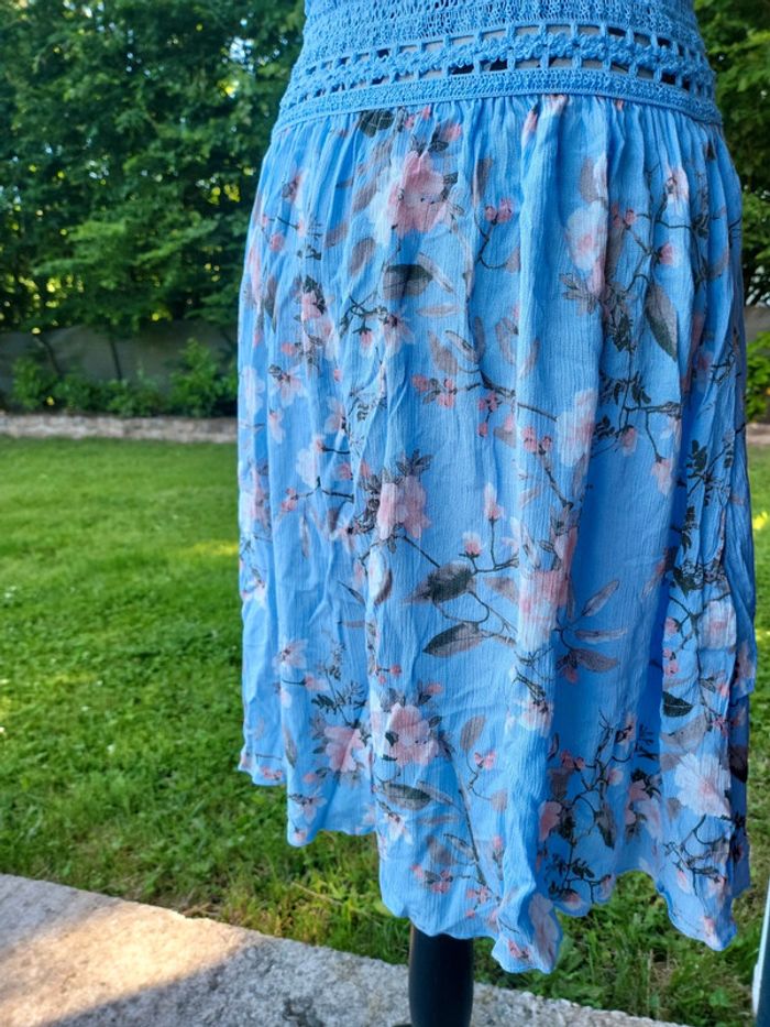 Magnifique robe fleurie fluide légère ajourée L - photo numéro 8