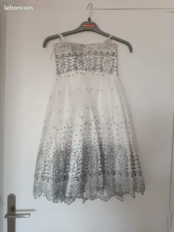 Vends Robe de Cérémonie Fille 12 ans