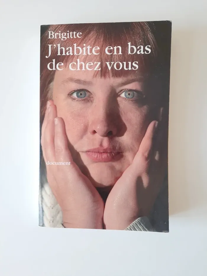livre j'habite en bas de chez vous