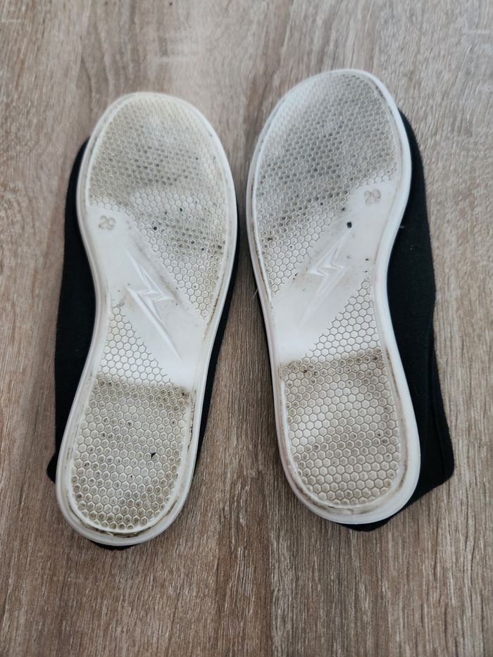 Chaussons noirs - photo numéro 2