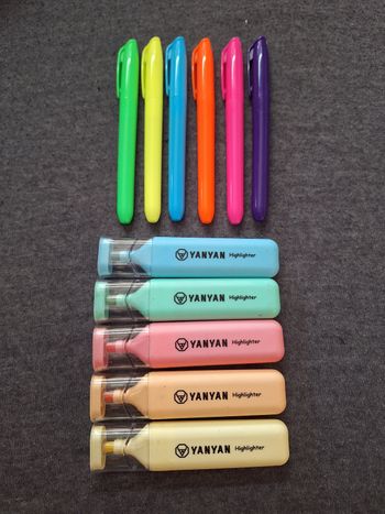 Lot de marqueurs surligneurs 