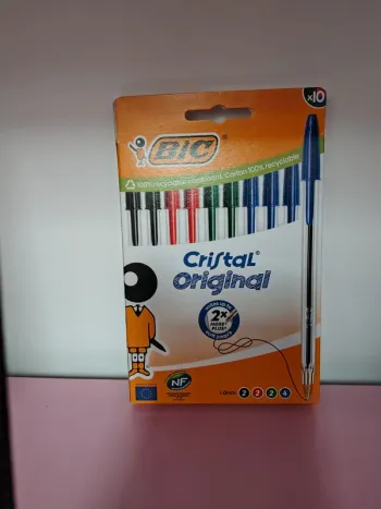 Boite de 10 stylos cristal bic rouge bleu noir vert neuf
