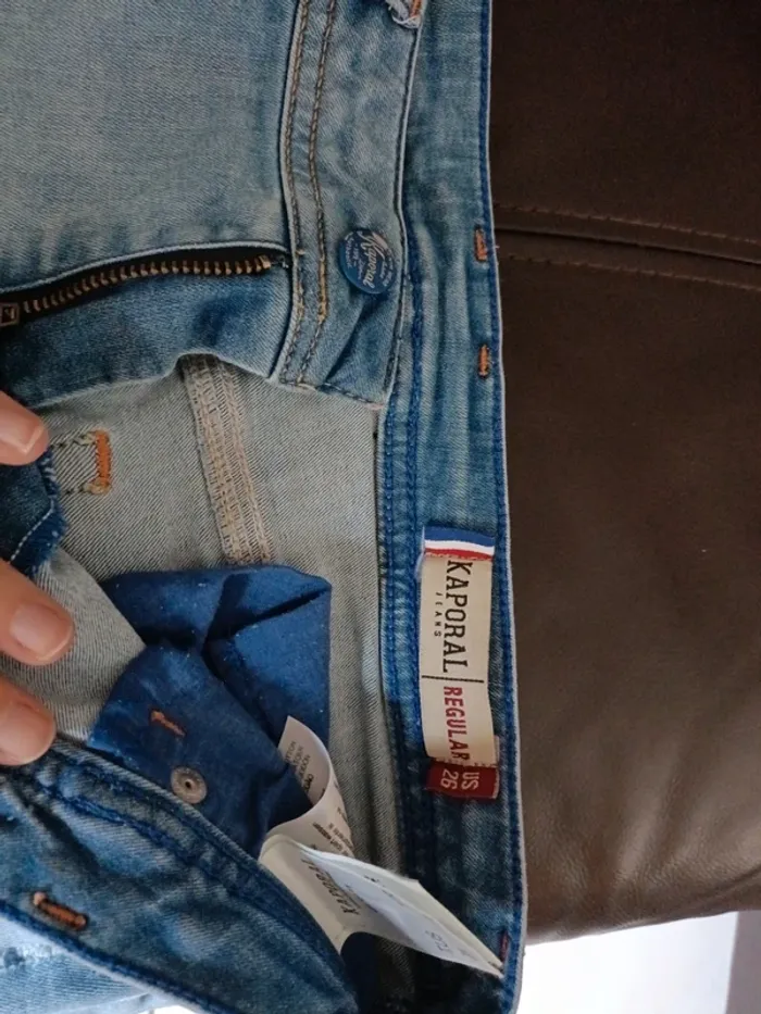 Magnifique short Kaporal brodé taille 36 - photo numéro 2