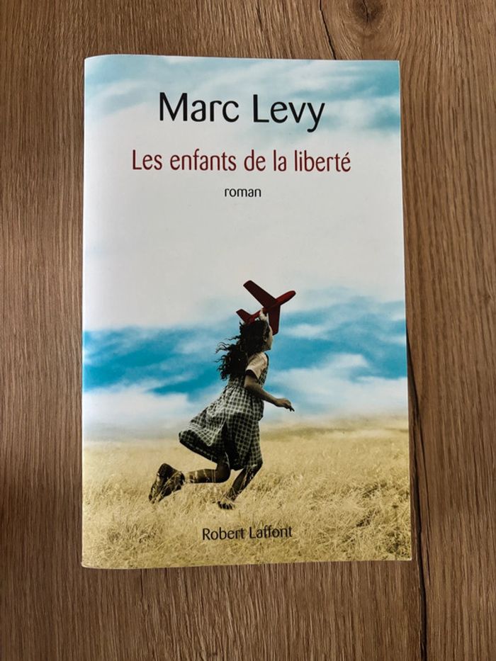 Livre Marc Lévy Enfants de la liberté