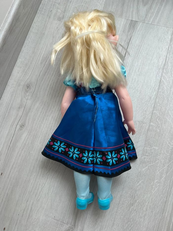 Poupée Elsa la reine des neiges  Disney - photo numéro 2