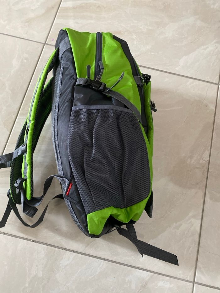 Sac à dos randonnée neuf - photo numéro 6