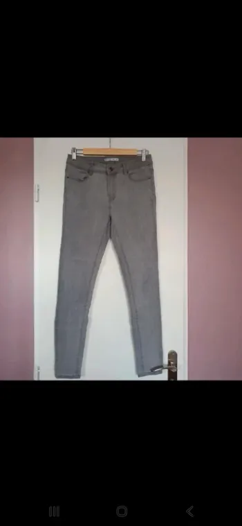 Pantalon jean gris