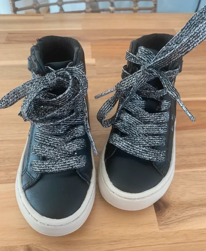 Basket montante geox taille 25