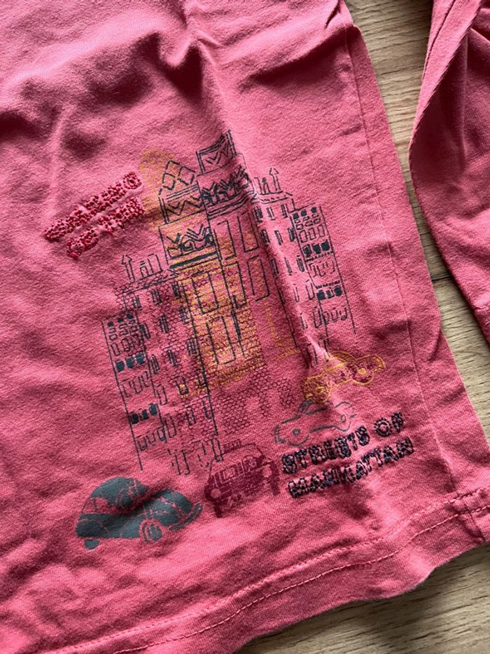 T-shirt manches longues vieux rose garçon Kiabi taille 5 ans - photo numéro 2