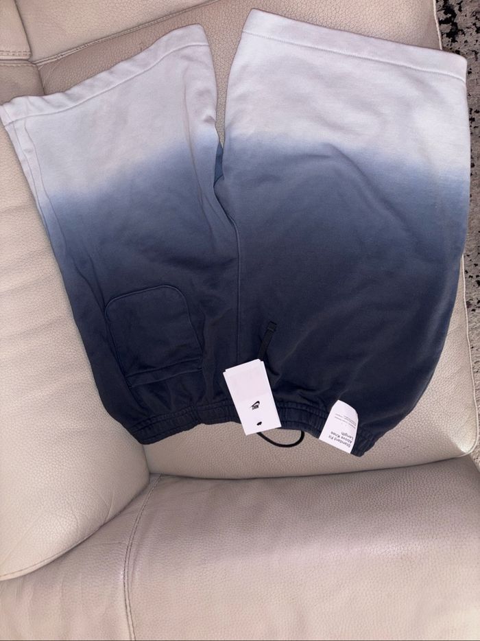 Short NIKE neuf avec étiquette taille  L - photo numéro 6