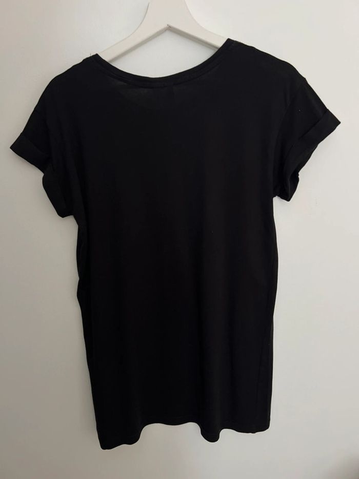 T-shirt noir H&M XS - photo numéro 4