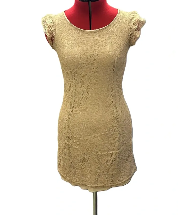 Superbe robe en dentelle beige crème Fifille Paris fabriquée en France Taille 2 M/38