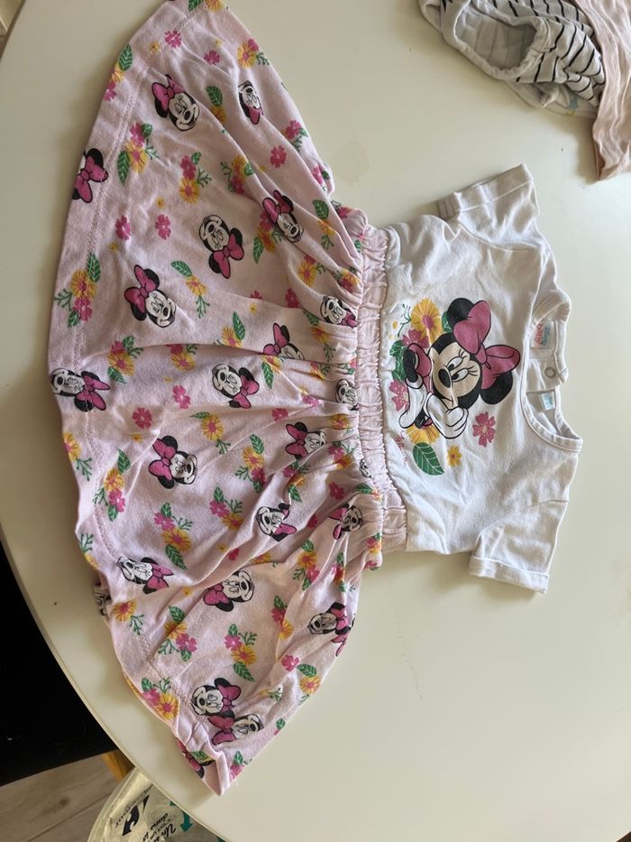 Robe Disney manches courtes