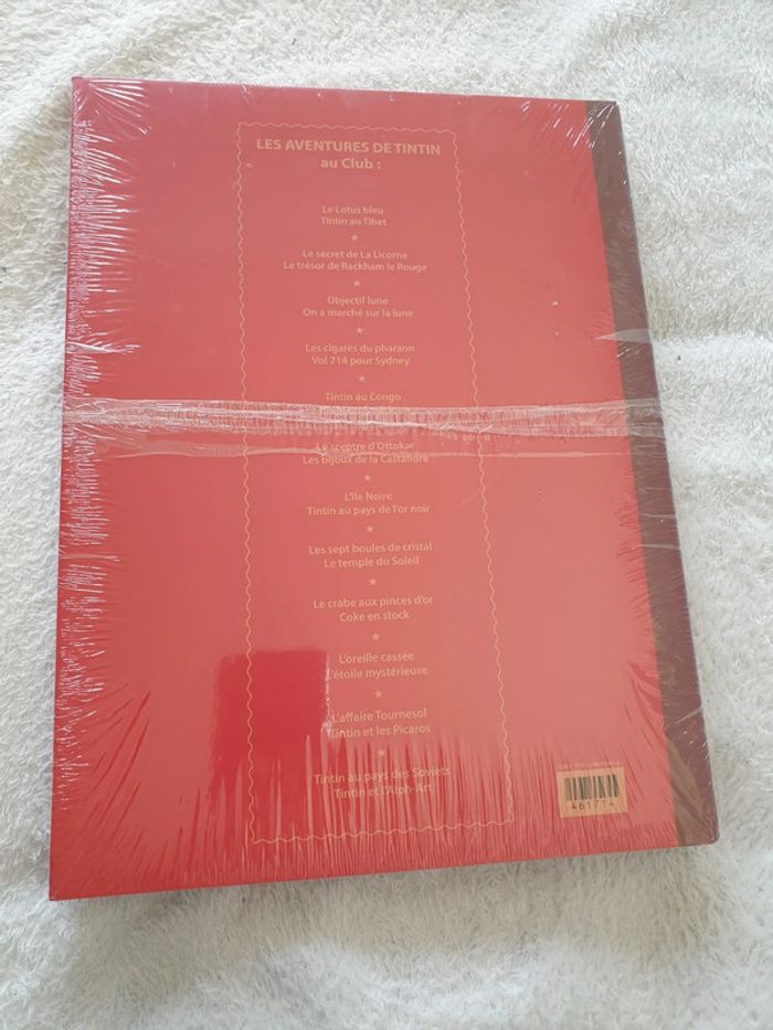 Livre Les aventures de Tintin - photo numéro 2