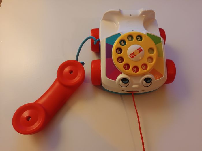 Téléphone jouet bébé à tirer Fisher Price - photo numéro 2