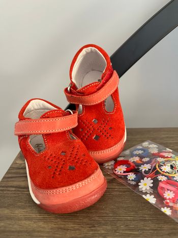 Sandales Falcotto by Naturino + accessoires cheveux