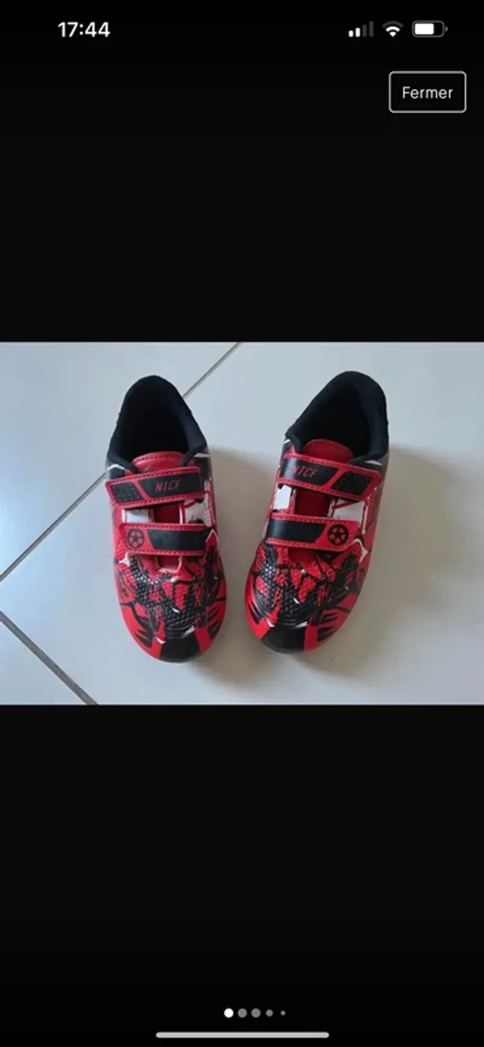 Chaussures de sport à crampon