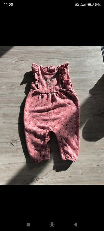 Combinaison taille 6 mois