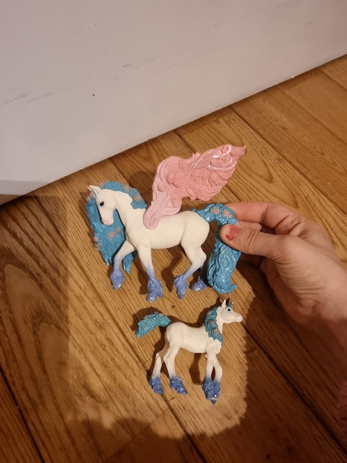 Licorne aux fleurs et son poulain - photo numéro 2