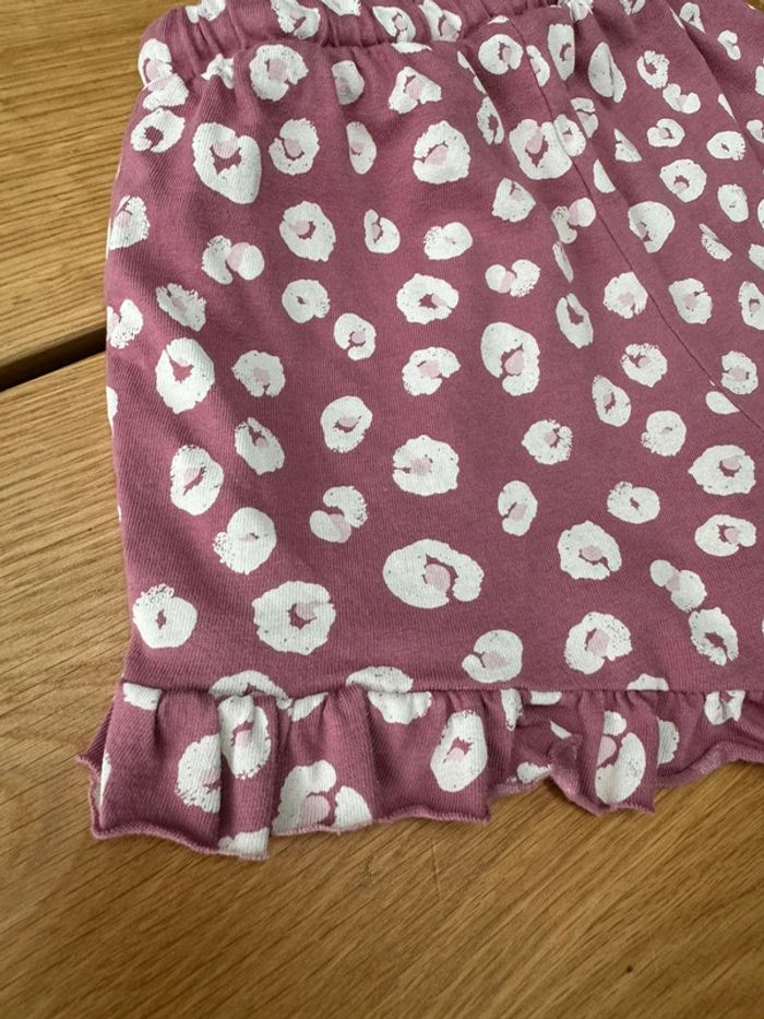 Short fond rose foncé et fleurs blanches - Taille 2/3 Ans - photo numéro 8