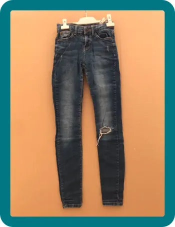 Jeans troué berchka
